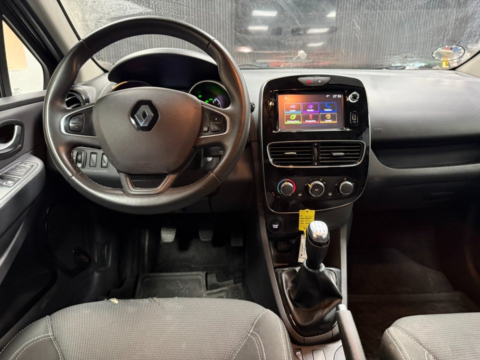 Renault Clio IV 1,5 dCi 90 Limited Sport Tourer Van 5d