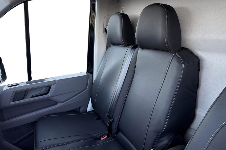 VW Crafter 35 2,0 TDi 177 Kassevogn L3H3 aut.