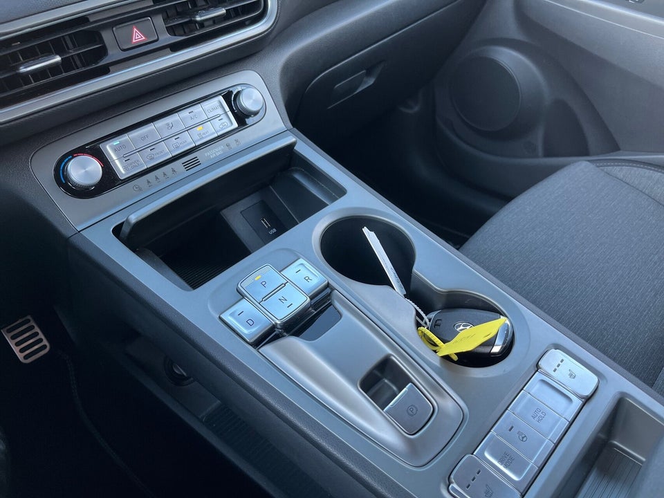 Hyundai Kona 39 EV Select 5d