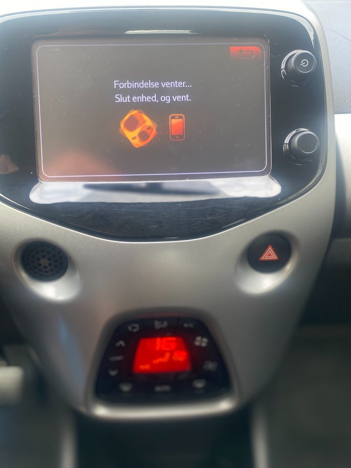 Citroën C1 1,2 PureTech Shine Airscape 5d