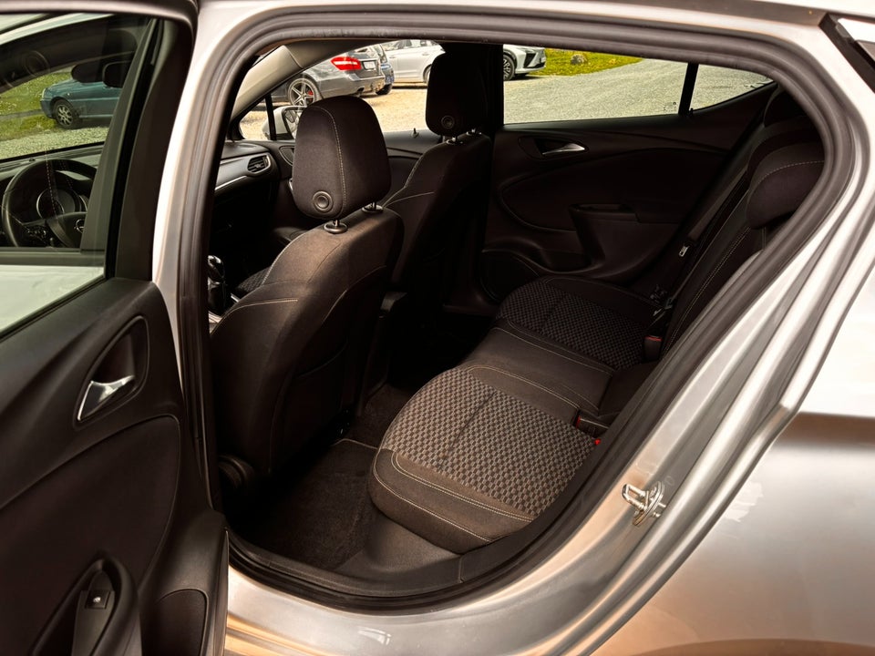Opel Astra 1,6 CDTi 136 Innovation 5d