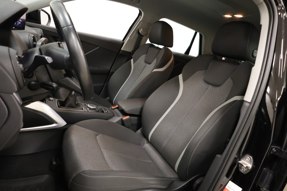 Audi Q2 1,6 TDi 116 Sport 5d