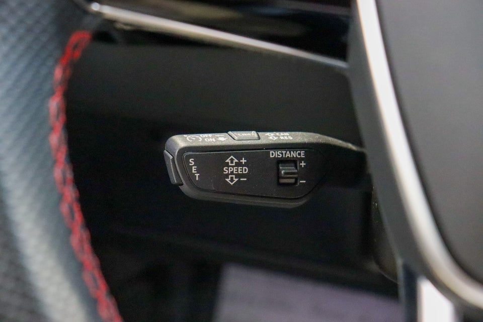 Audi Q8 e-tron 55 S-line quattro 5d