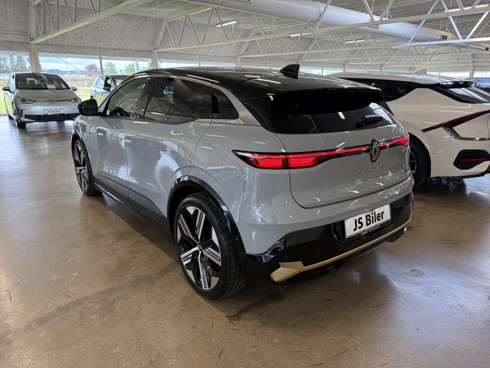 Renault Megane E-Tech 60 Iconic 5d
