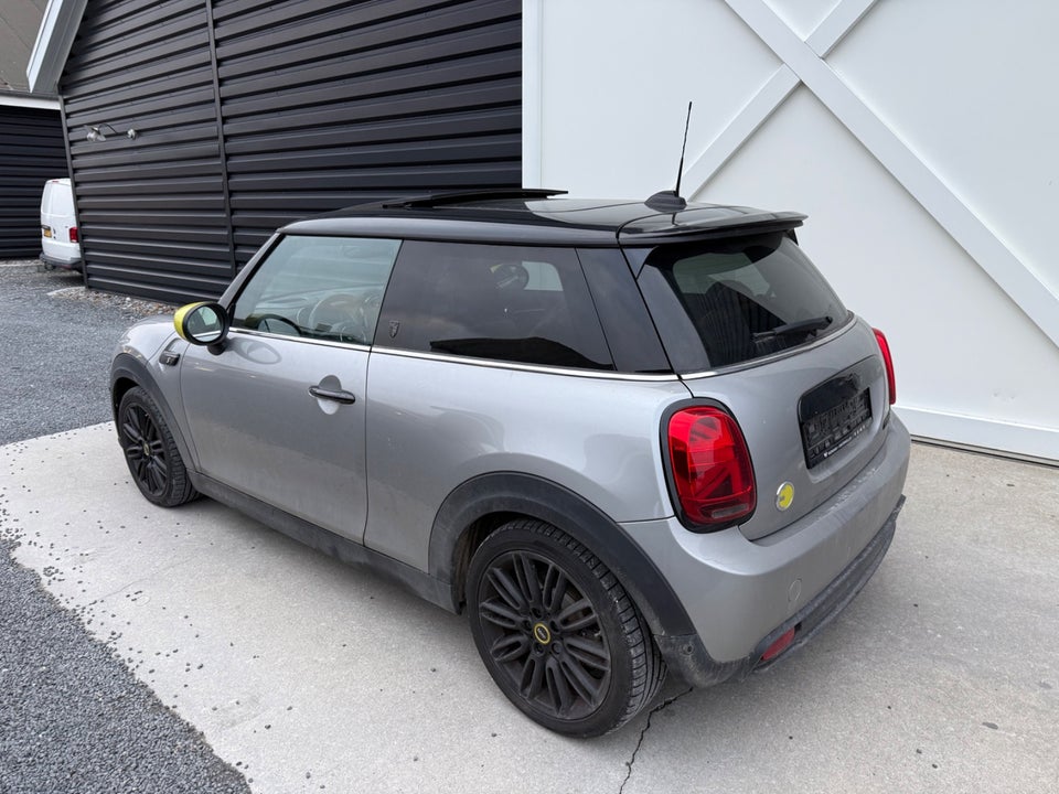MINI Cooper SE Yours Trim 3d