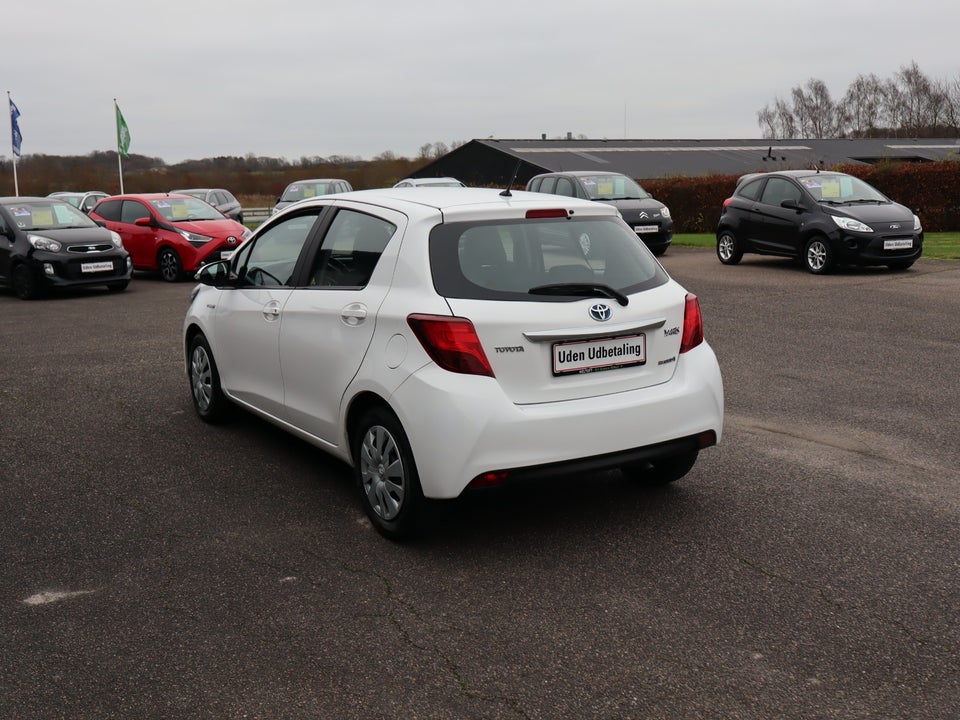 Toyota Yaris 1,5 Hybrid H2 Komfort e-CVT 5d