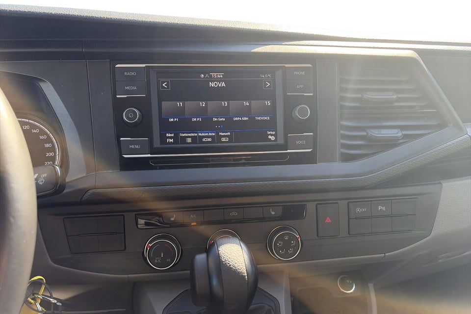 VW Transporter 2,0 TDi 150 Kassevogn DSG lang