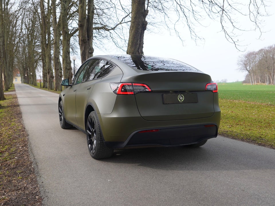 Tesla Model Y Long Range AWD 5d