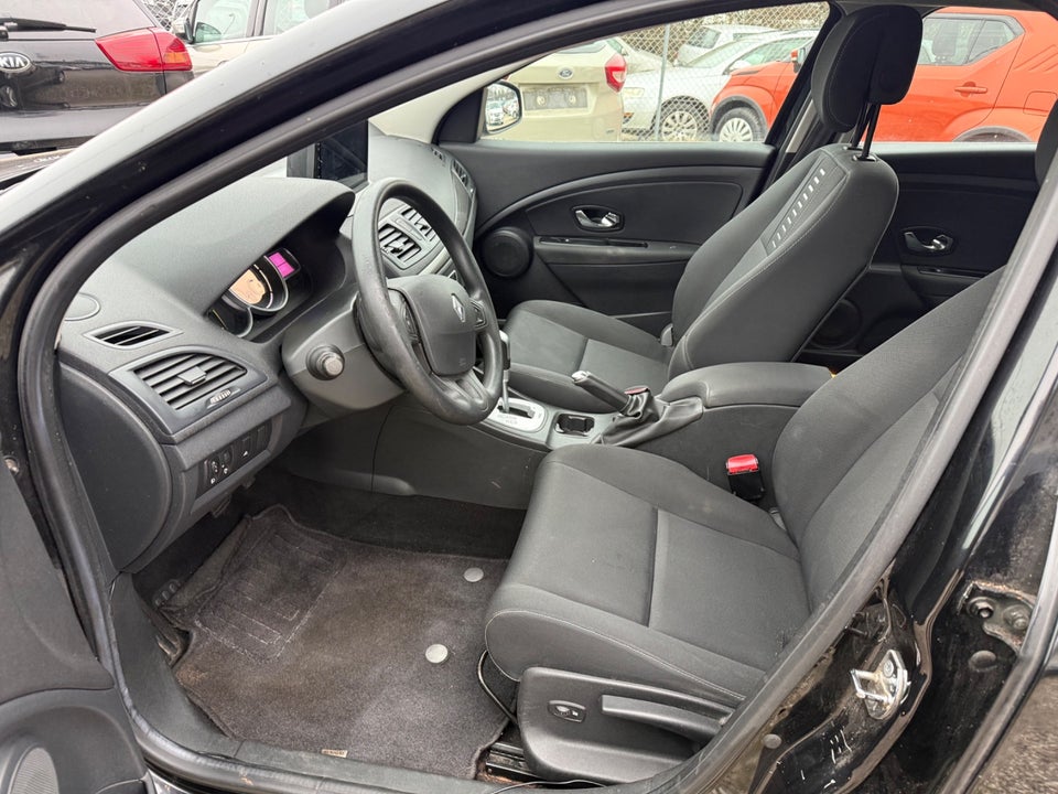 Renault Megane III 1,5 dCi 110 Expression Sport Tourer aut. 5d