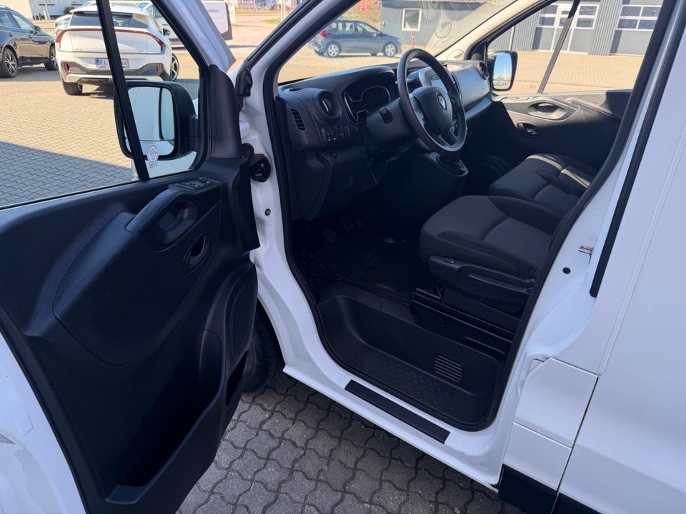 Renault Trafic T29 2,0 dCi 120 L2H1