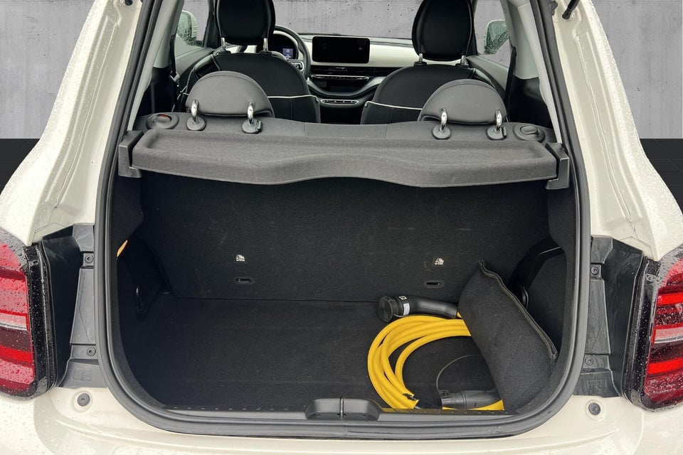 Fiat 500e 42 Icon 3d