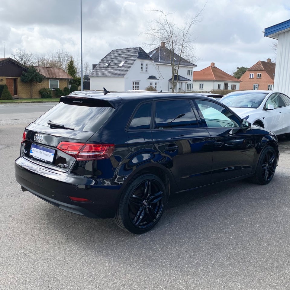 Audi A3 1,6 TDi 110 Sportback 5d