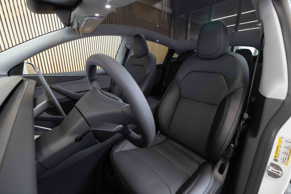 Tesla Model Y Long Range RWD 5d