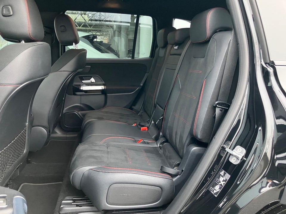 Mercedes EQB250 AMG Line 5d