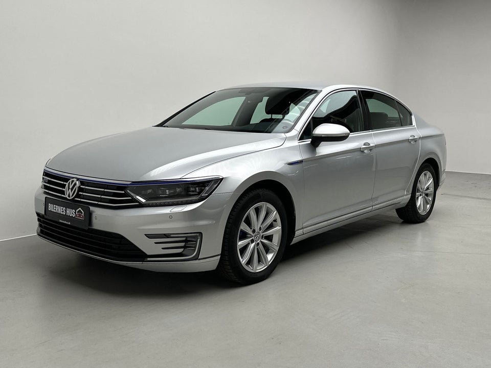 VW Passat 1,4 GTE DSG 4d