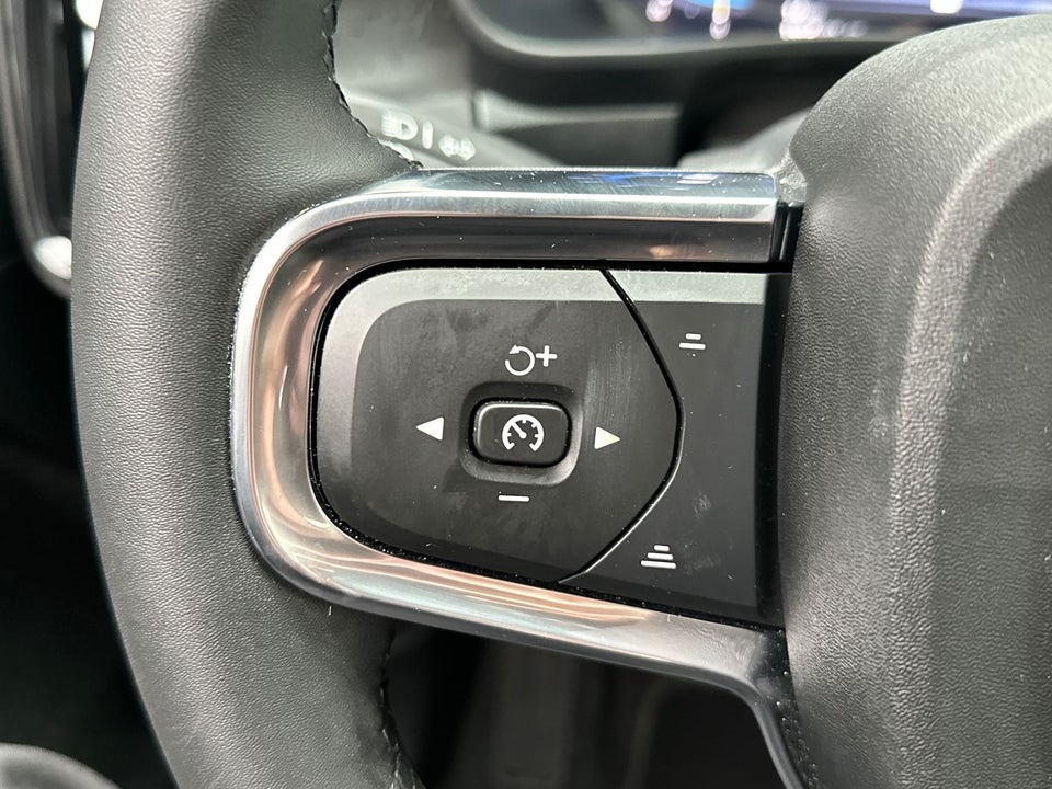 Volvo XC40 P6 ReCharge Plus 5d