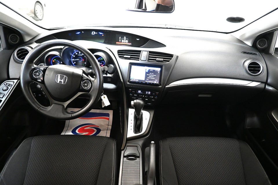 Honda Civic 1,8 i-VTEC Elegance Tourer aut. 5d
