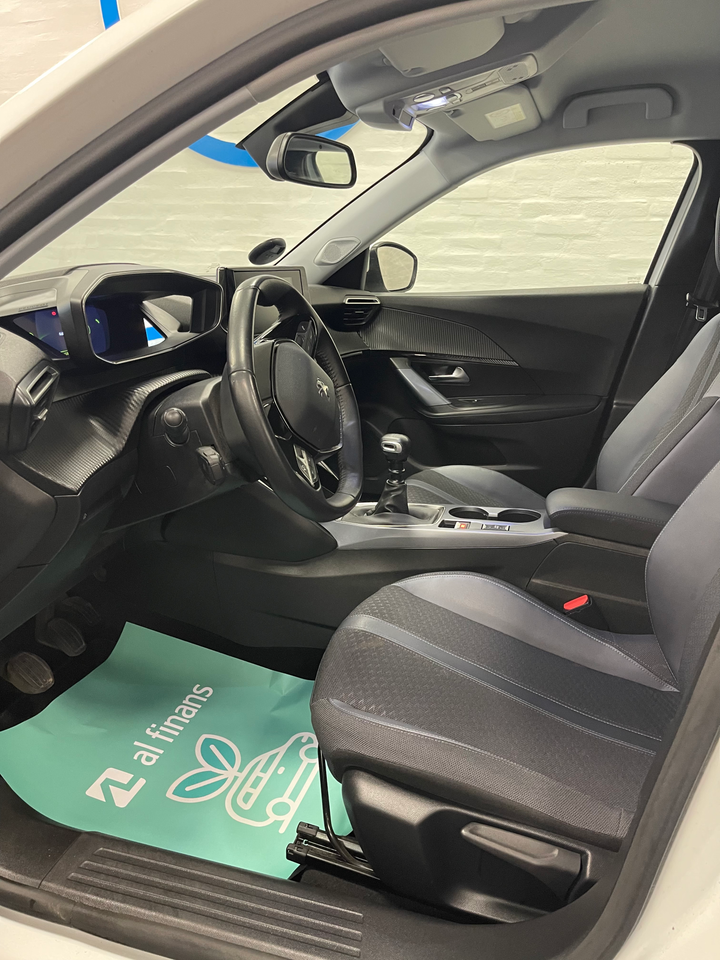 Peugeot 2008 1,2 PureTech 130 Allure 5d