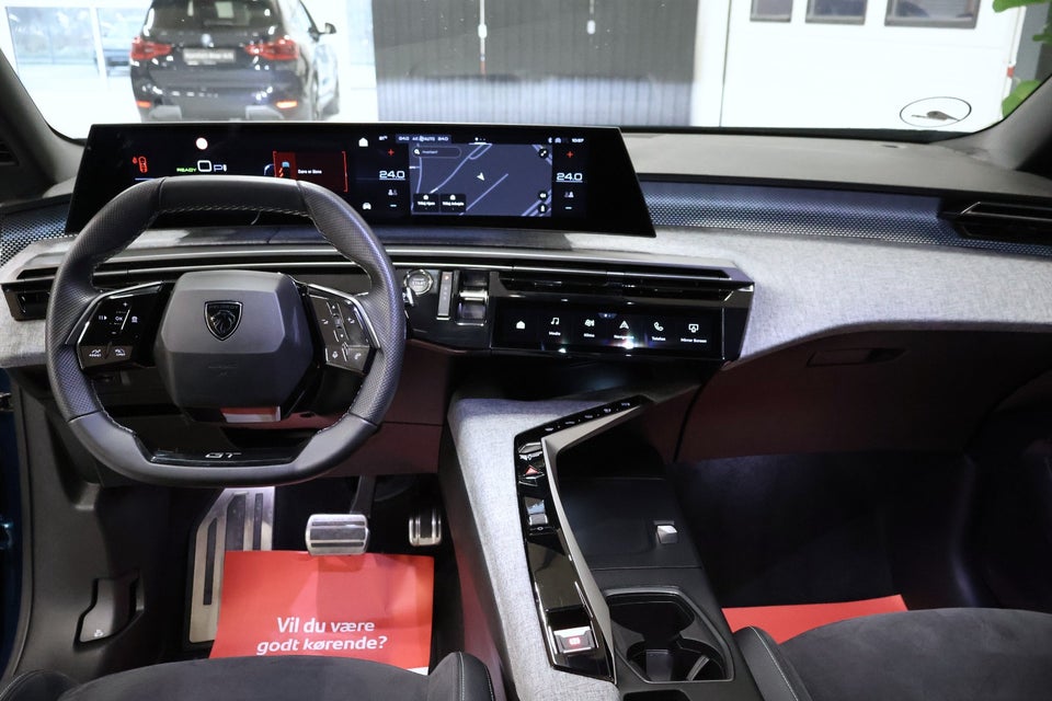 Peugeot e-3008 77 GT 5d