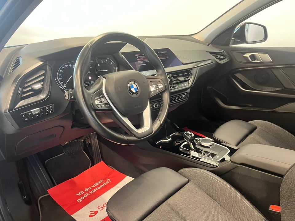 BMW 118i 1,5 Sport Line aut. 5d