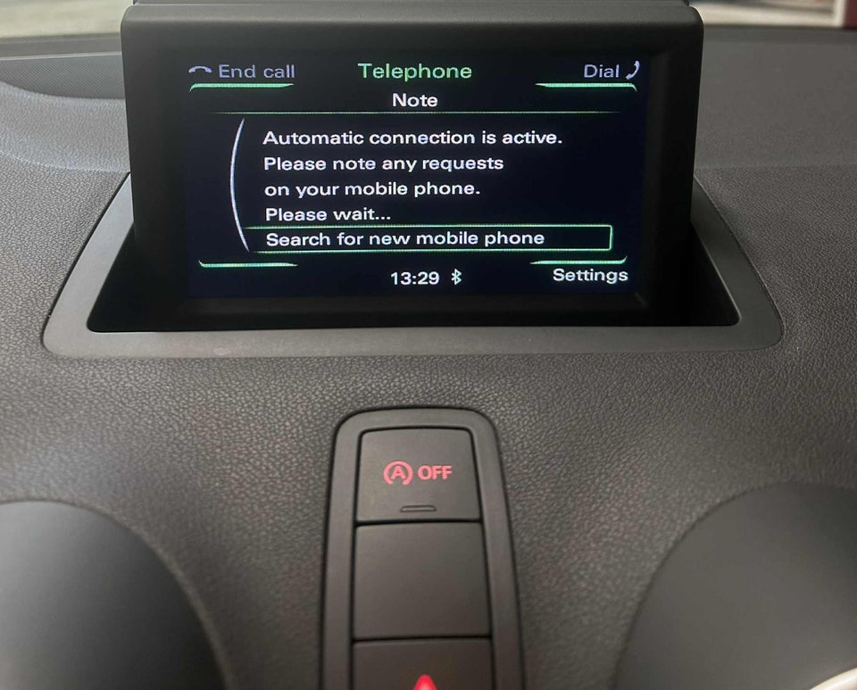 Audi A1 1,4 TFSi 122 Attraction Sportback 5d