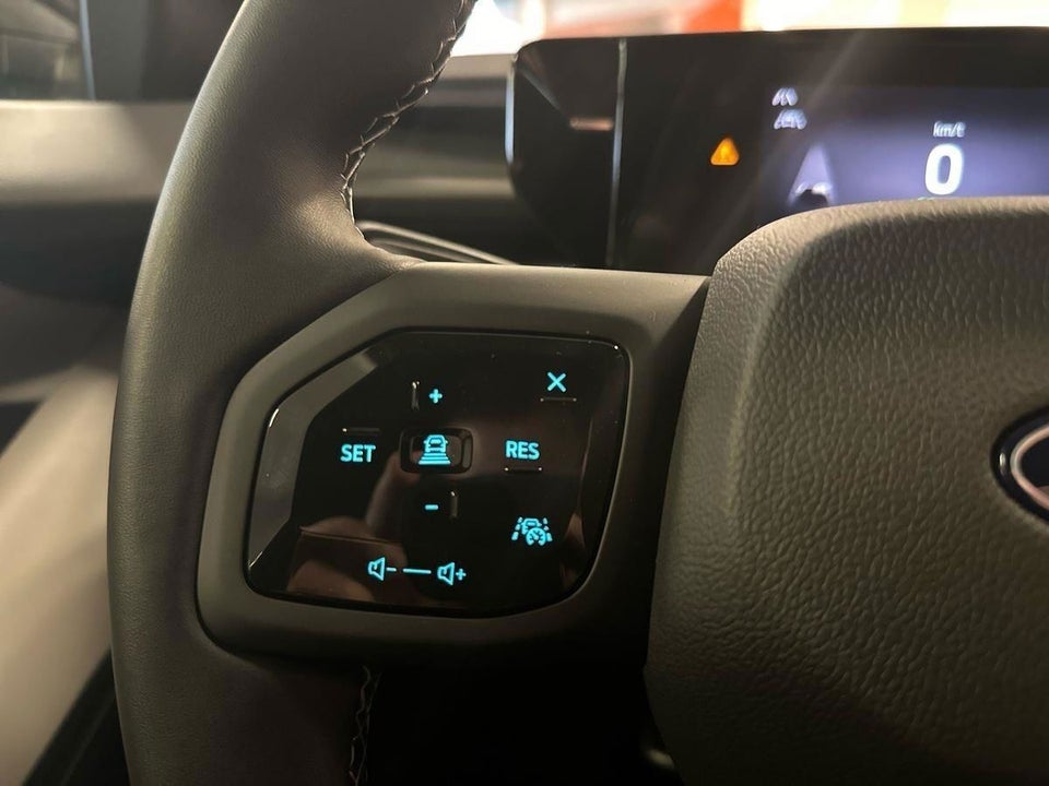 Ford Capri 82 Select Extended Range 5d