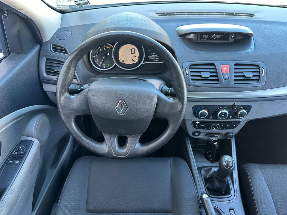 Renault Megane III 1,6 100 Expression 5d