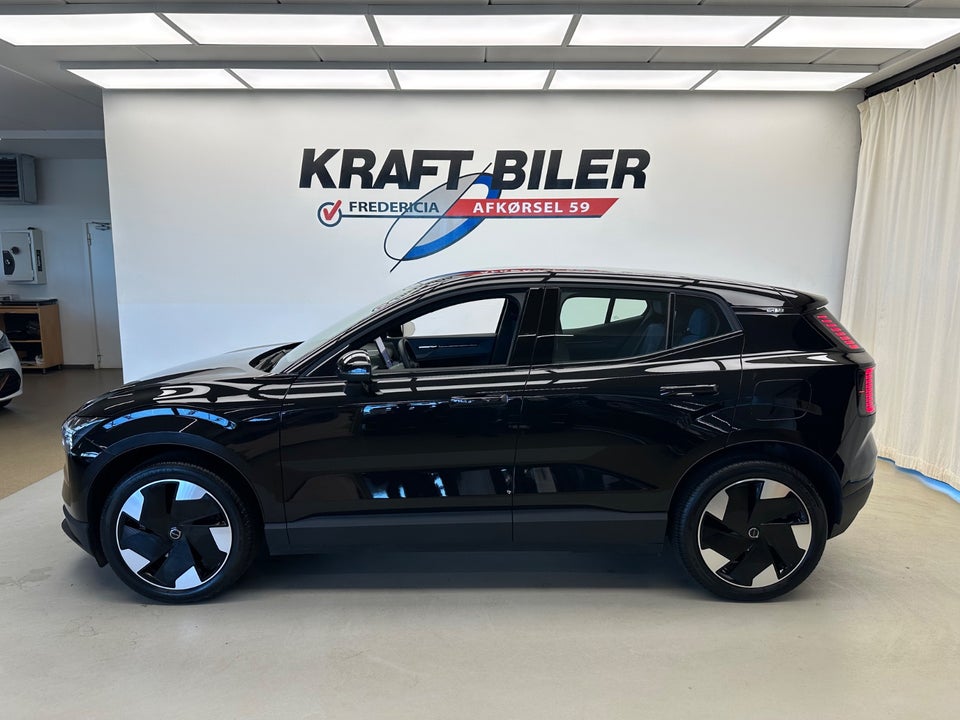Volvo EX30 Extended Range Plus 5d