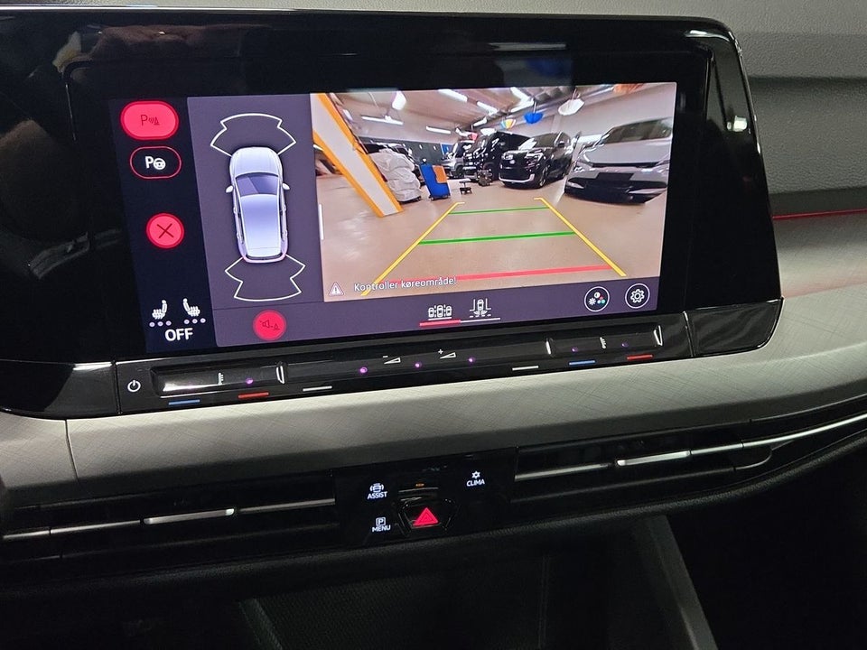 VW Golf VIII 1,5 eTSi 130 Life DSG 5d