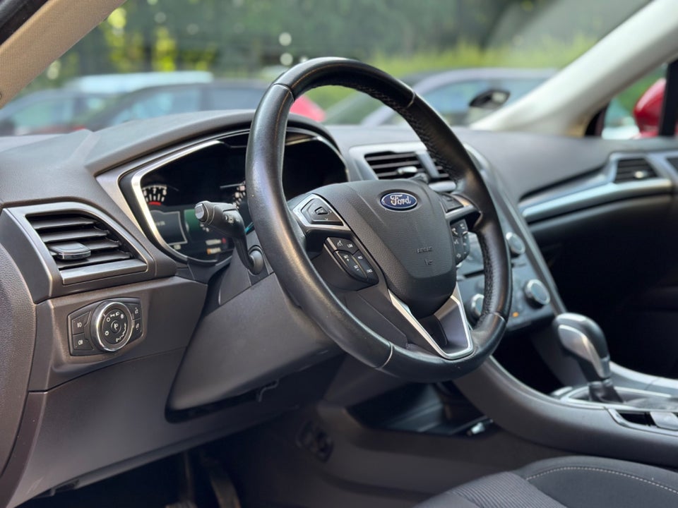 Ford Mondeo 1,5 SCTi 160 Titanium 5d