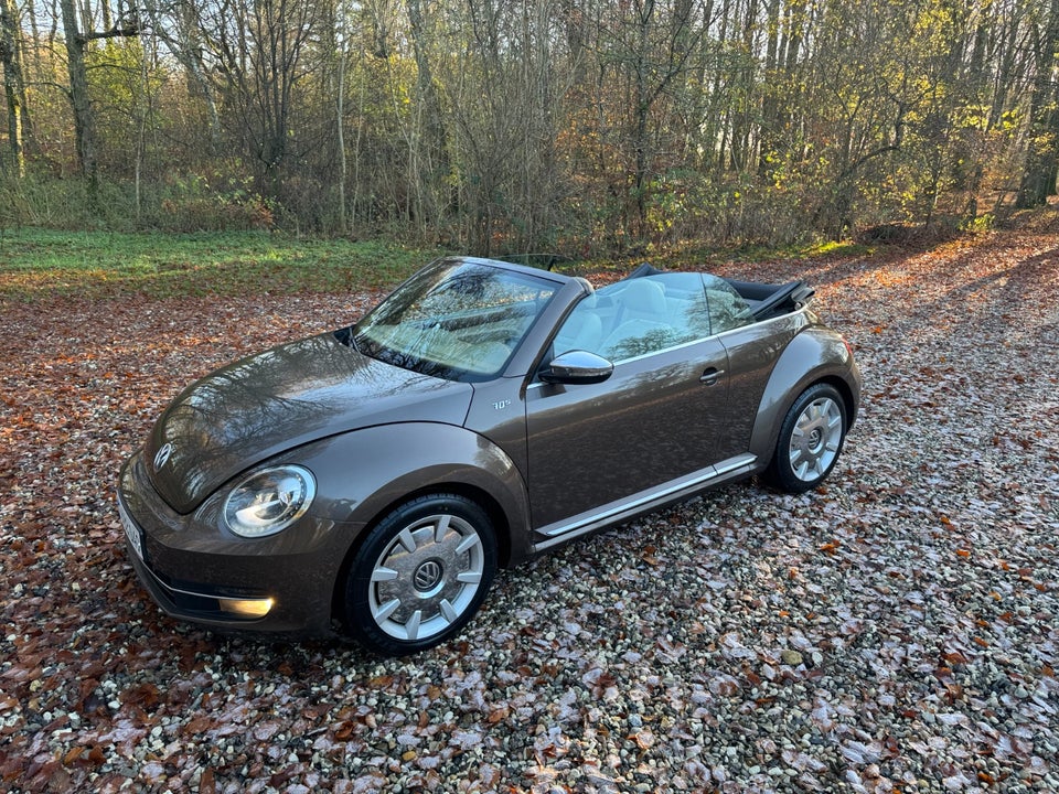 VW The Beetle 2,0 TDi 140 Design Cabriolet DSG 2d