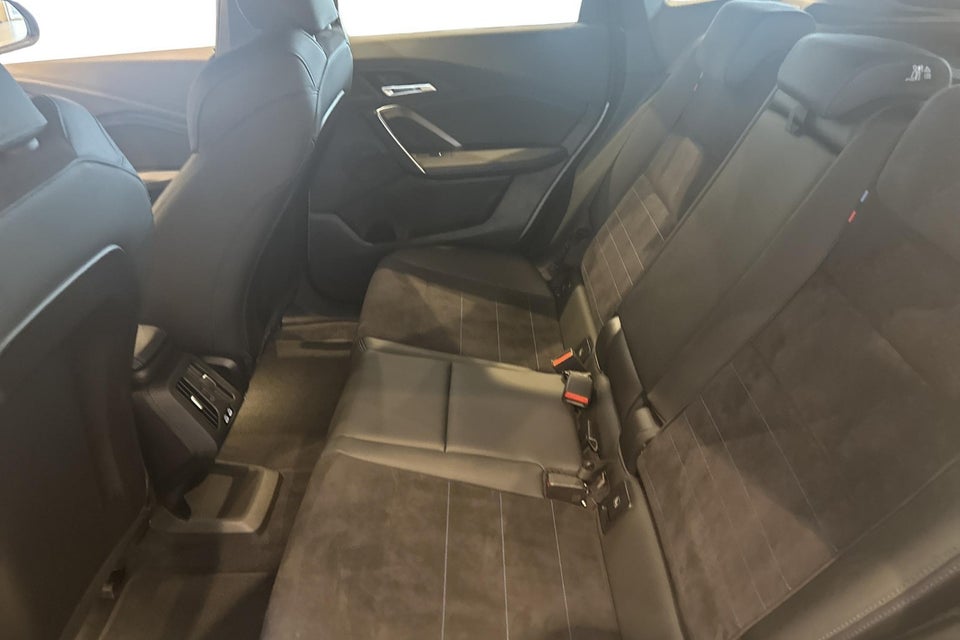 BMW iX1 eDrive20 M-Sport 5d