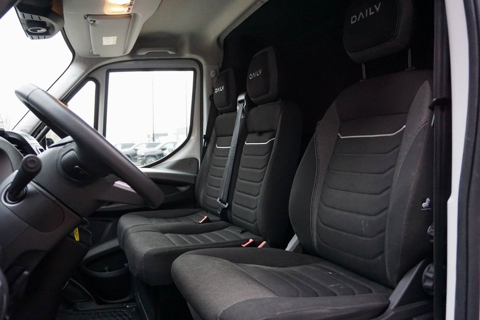 Iveco Daily 3,0 35S18 12m³ Van AG8