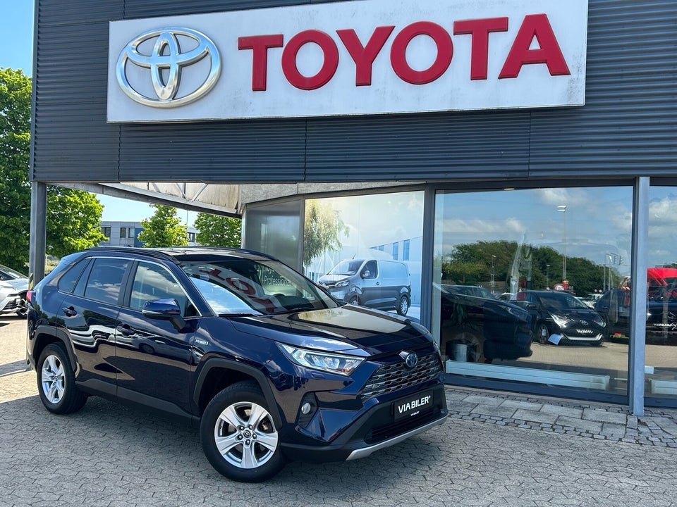 Toyota RAV4 2,5 Hybrid H3 Business MDS 5d