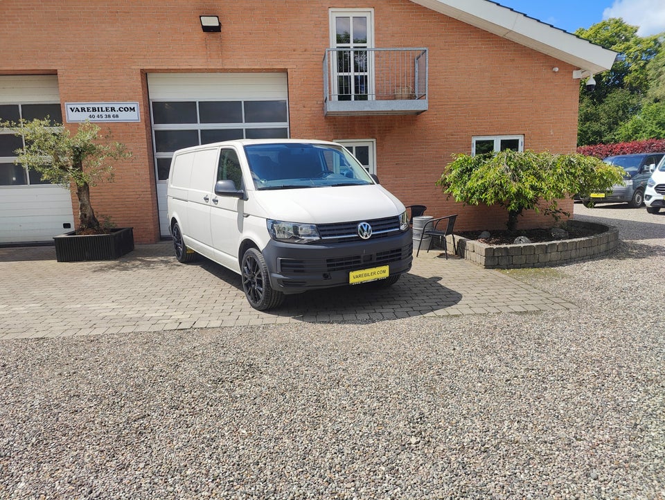 VW Transporter 2,0 TDi 150 Kassevogn DSG lang