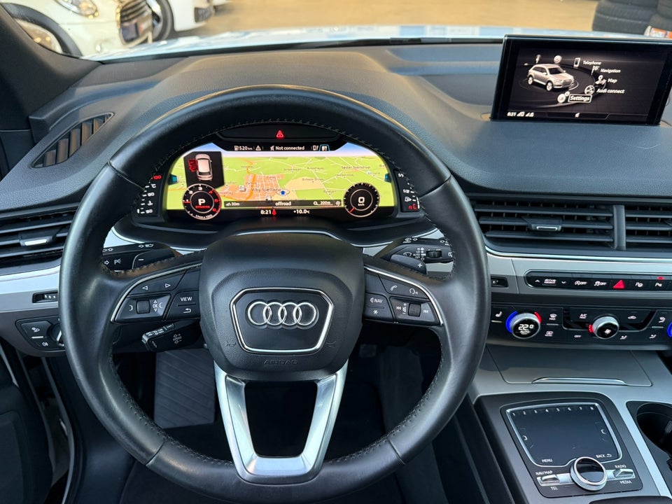 Audi Q7 3,0 TDi 272 S-line quattro Tiptr. 7prs 5d