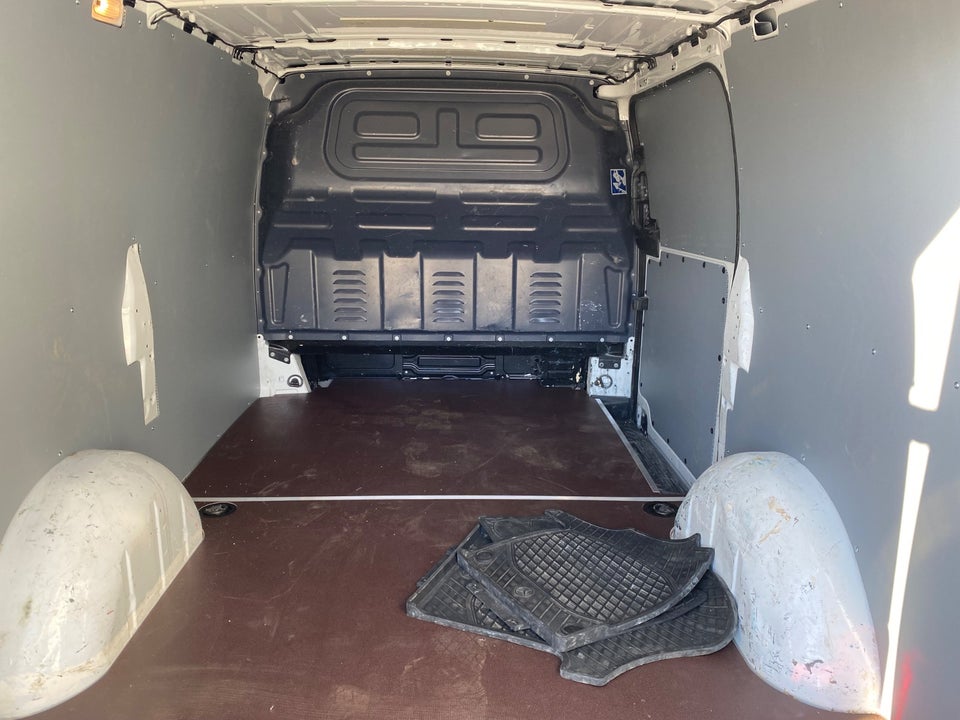 Mercedes Vito 114 2,0 CDi Kassevogn aut. L RWD