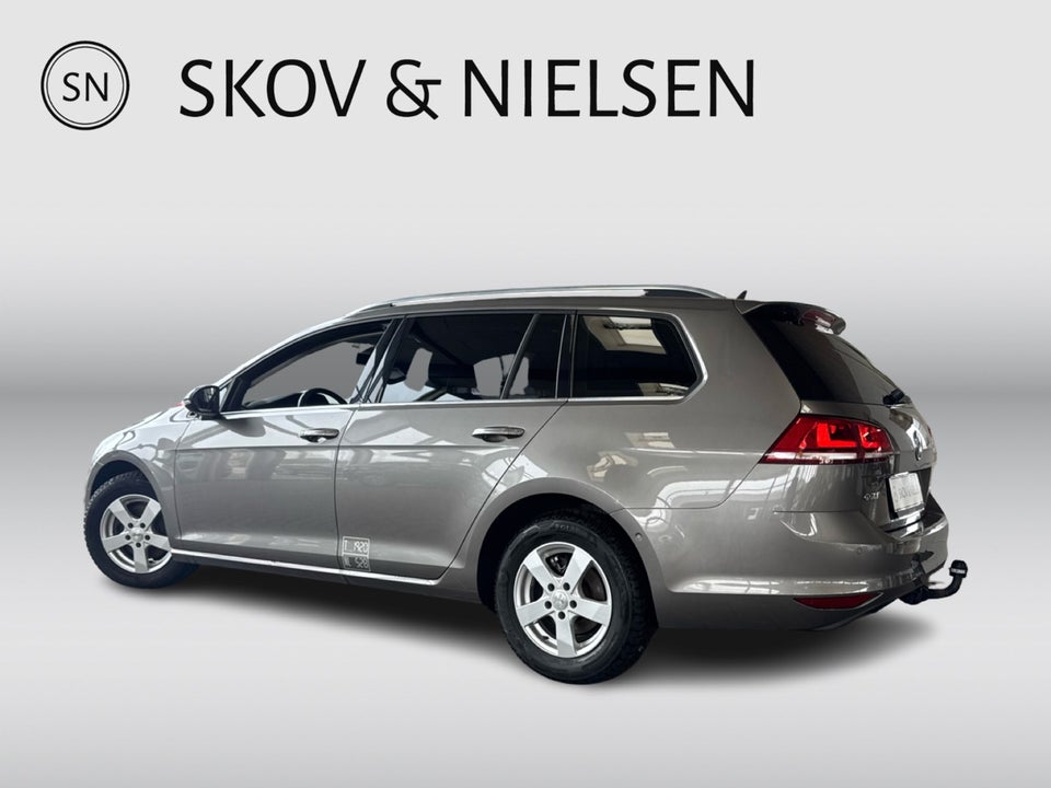 VW Golf VII 1,6 TDi 105 Comfortline Variant BMT Van 5d