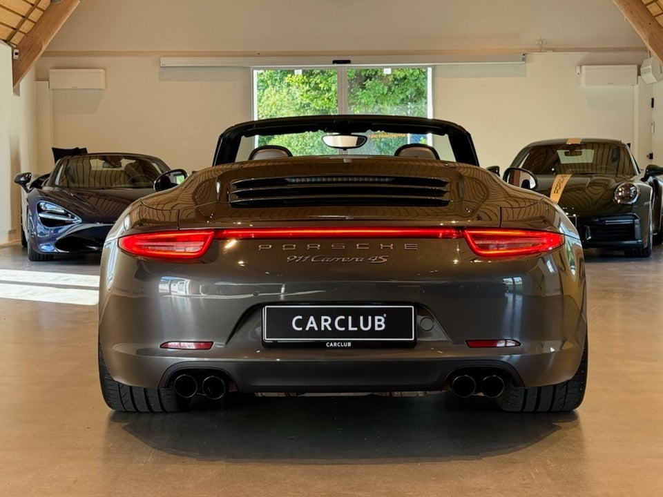 Porsche 911 Carrera 4S 3,8 Cabriolet PDK 2d