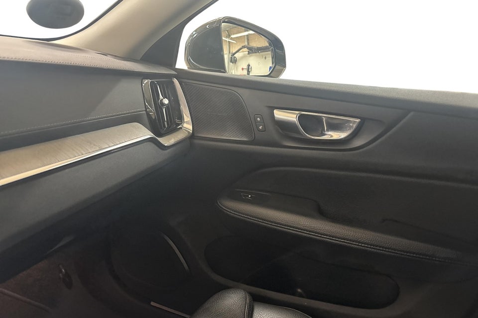 Volvo V60 2,0 T6 ReCharge Inscription aut. AWD 5d