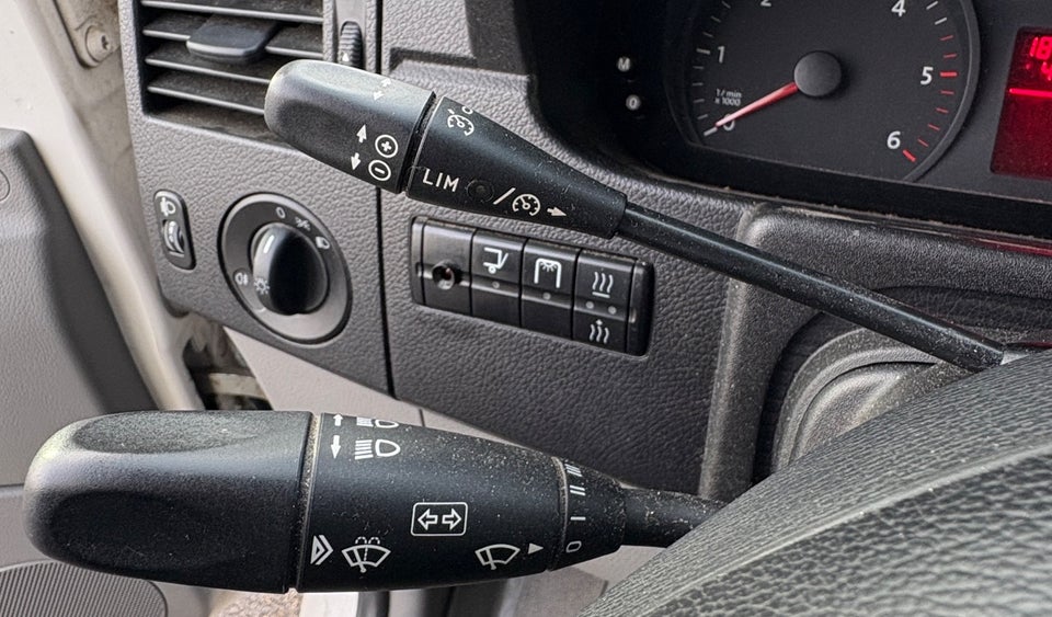 VW Crafter 2,0 TDi 163 Alukasse m/lift L 2d