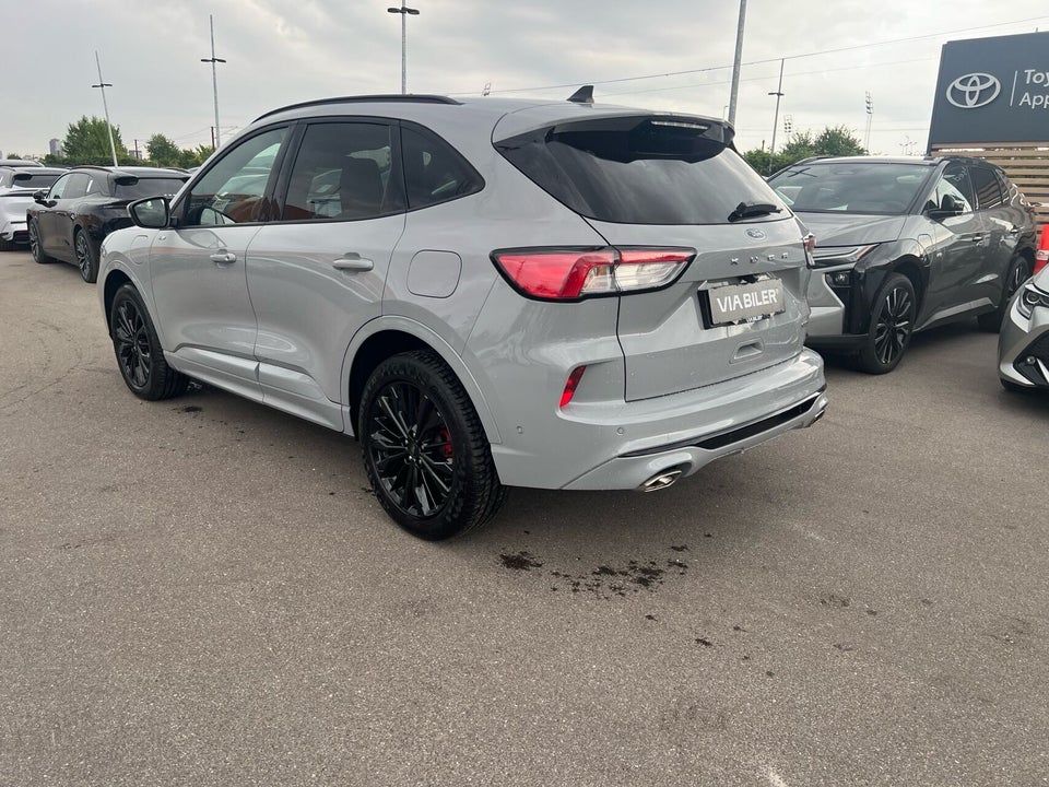 Ford Kuga 2,5 PHEV Graphite Tech CVT 5d