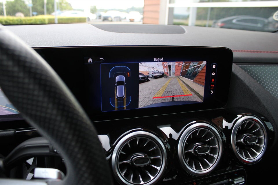 Mercedes EQA350 AMG Advance Plus 4Matic 5d