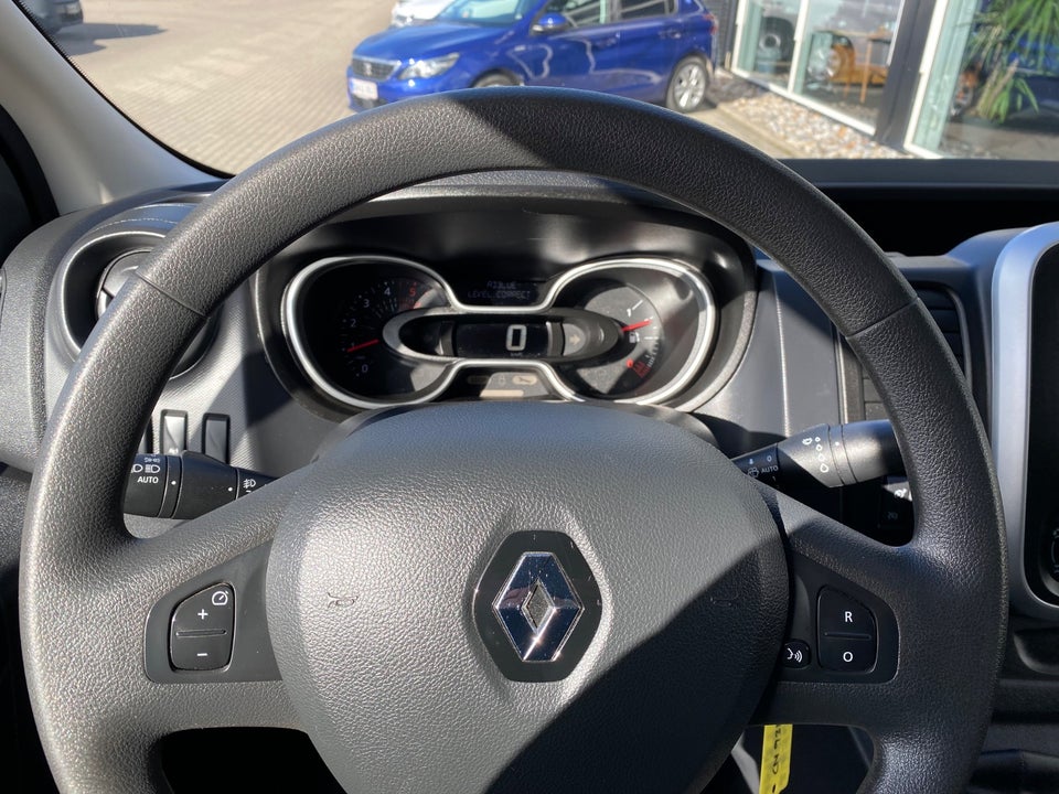 Renault Trafic T29 2,0 dCi 145 L1H1