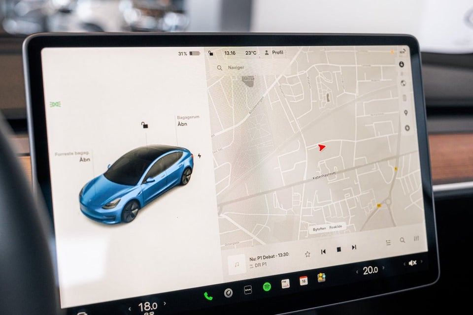 Tesla Model 3 Long Range AWD 4d