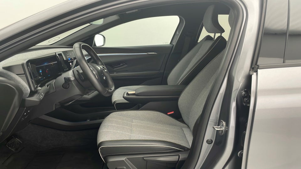 Renault Megane E-Tech 60 Techno 5d