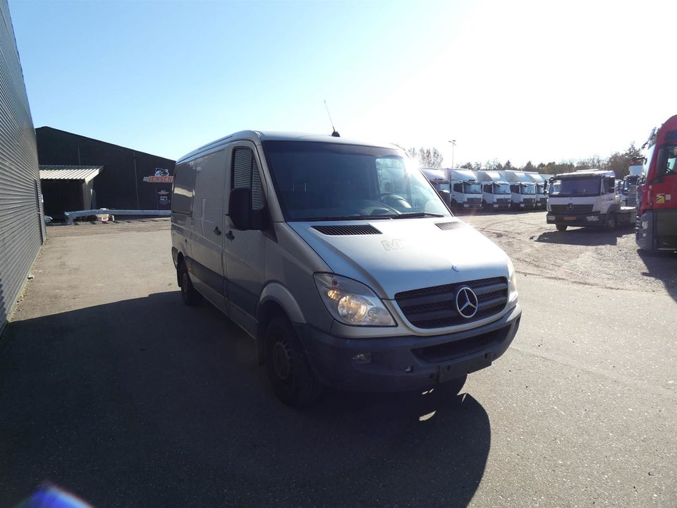 Mercedes Sprinter 316 2,2 CDi R2 Kassevogn aut. 6d