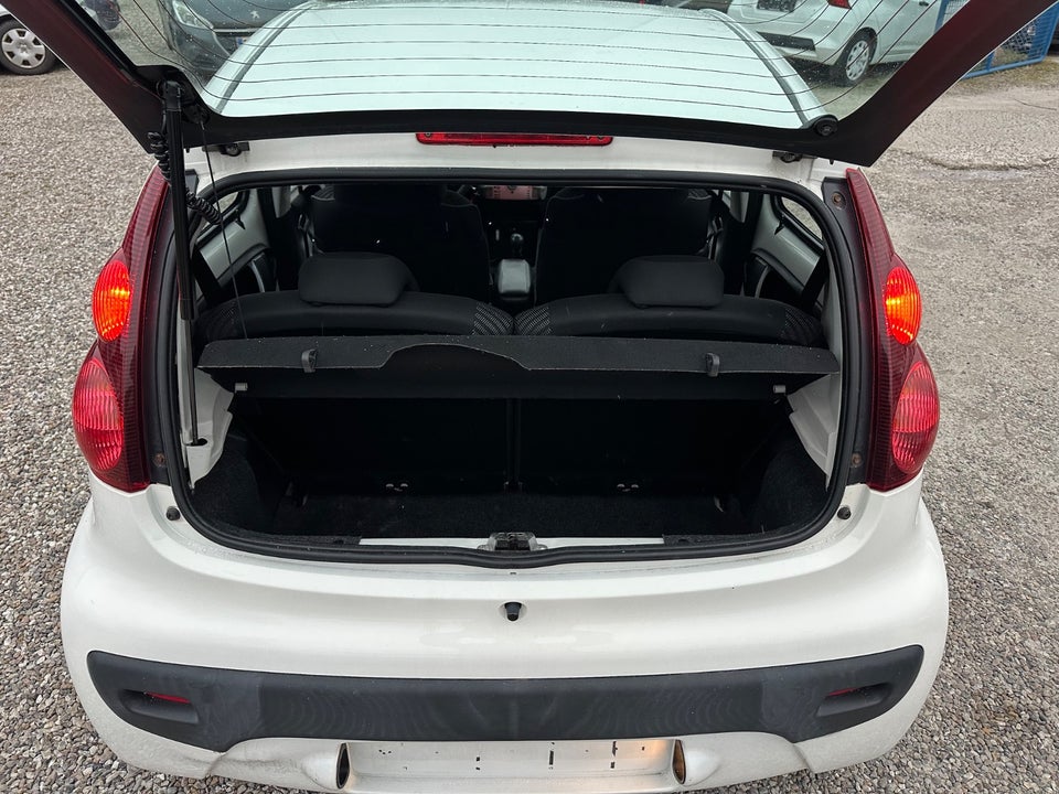 Peugeot 107 1,0 Active 5d