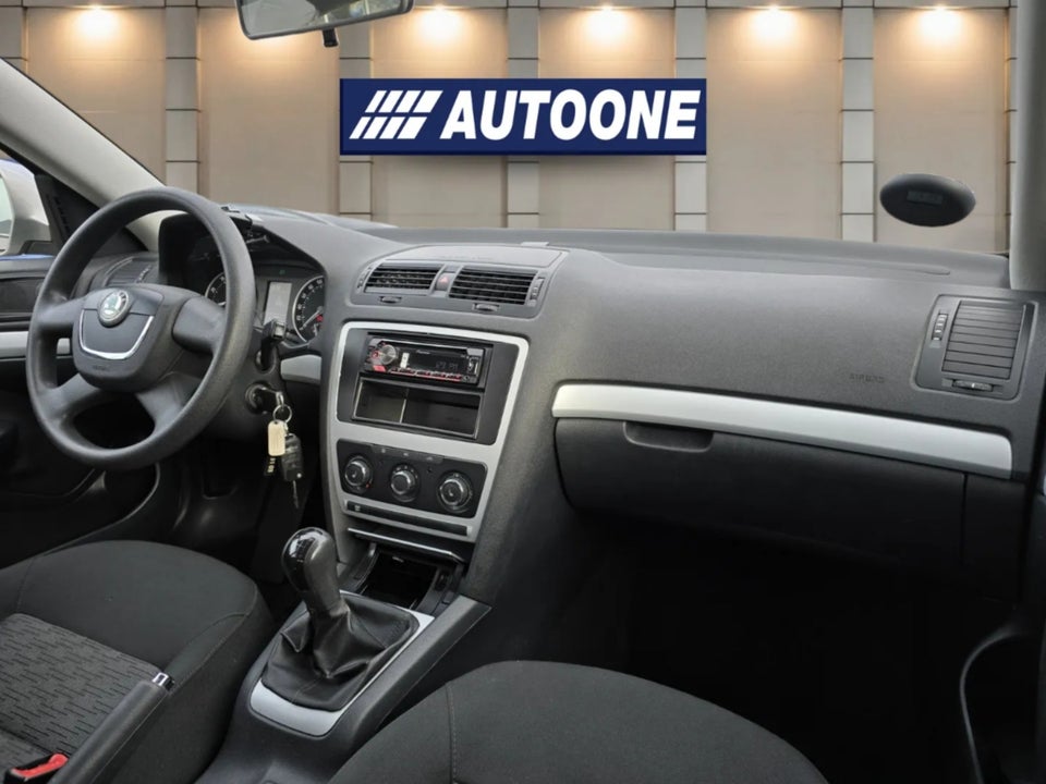 Skoda Octavia 1,8 TSi 160 Ambiente Combi 5d