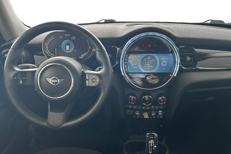MINI Cooper SE Essential 3d